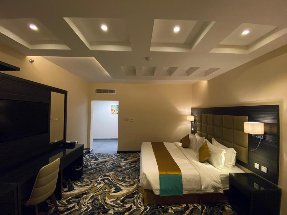 Y Platinum Hotel Médine Extérieur photo