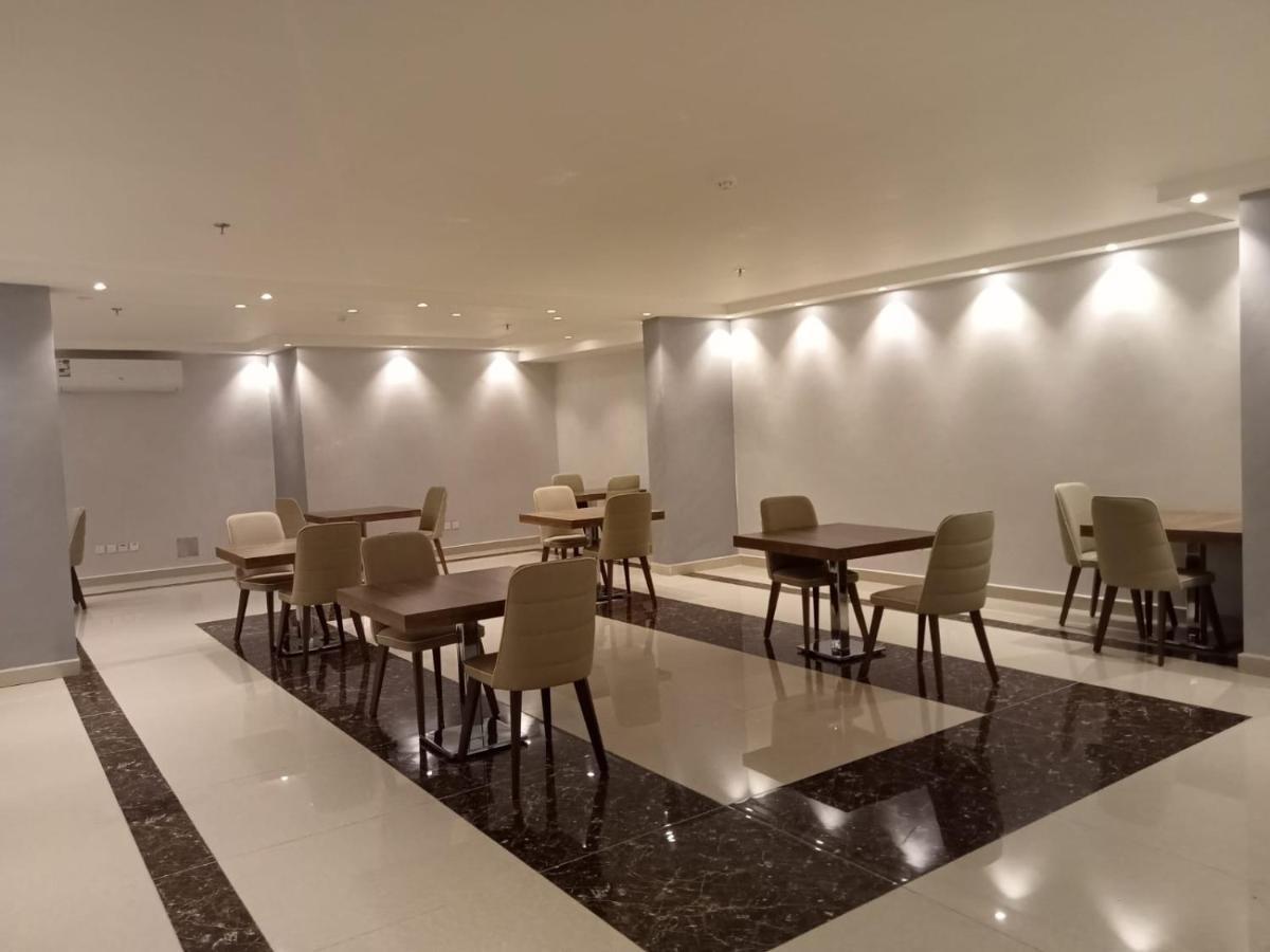 Y Platinum Hotel Médine Extérieur photo