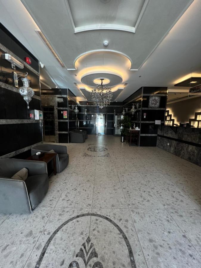 Y Platinum Hotel Médine Extérieur photo